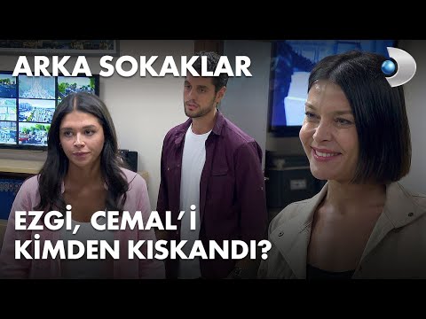 Ezgi, Cemal'in eski amirini kıskanırsa! - Arka Sokaklar 563. Bölüm