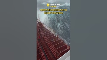 Top Most Dangerous Big Waves Moments #shorts #waves #viral #trendingshorts #nature #sea #storm