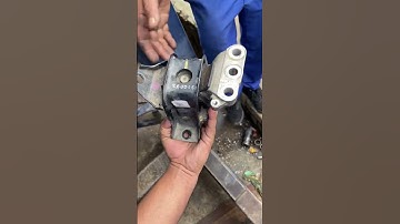 😨😳Vehicle body vibration issue due engine mounting #vibration #shorts #youtubeshorts