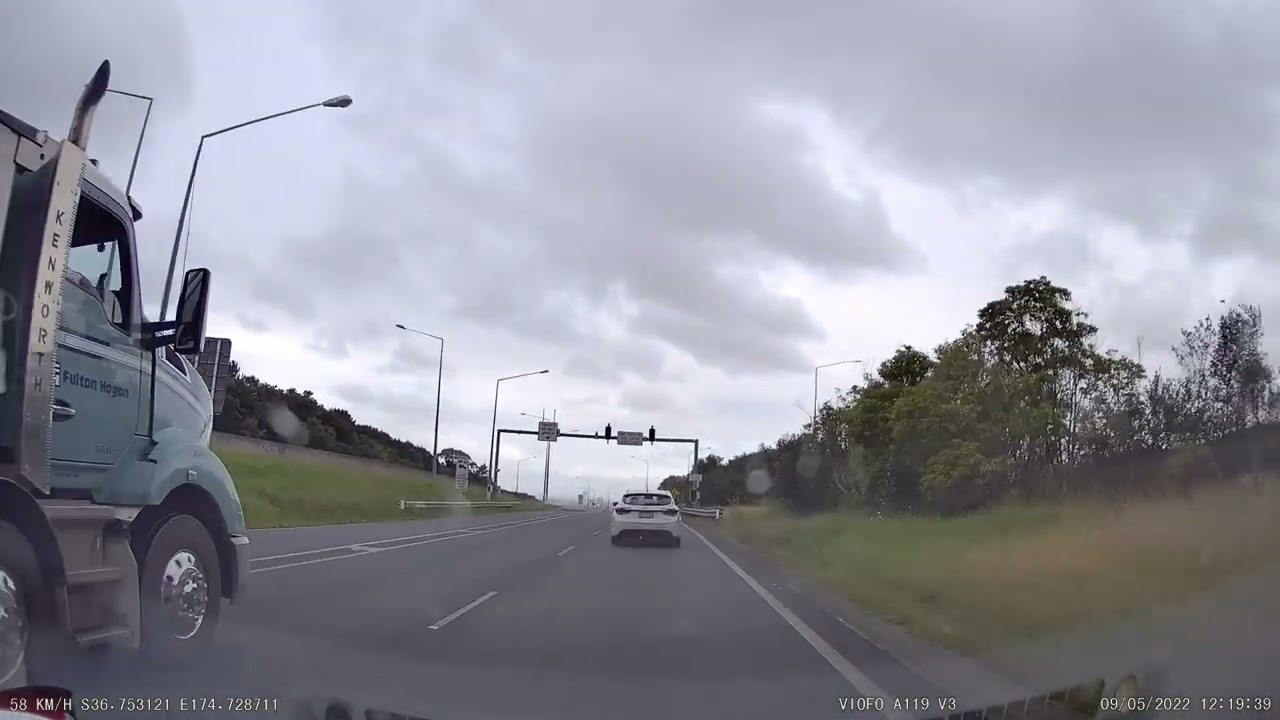 Bad Fulton Hogan Truck Driver (Reg: LMC213)