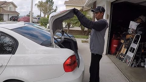 how to replace a trunk struts on E90 2006 BMW 325i (DIY4)