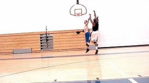 Dre Baldwin: 1-On-1 Game Clip #84 | Stutter-Step Move Pullup Jumpshot | Foot Quickness Speed Scoring