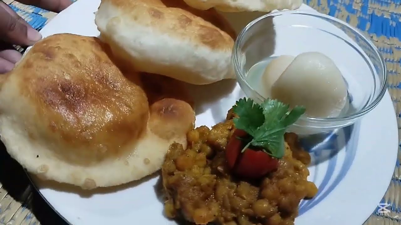 Winter special dinner chana masala and nanpuri  😋