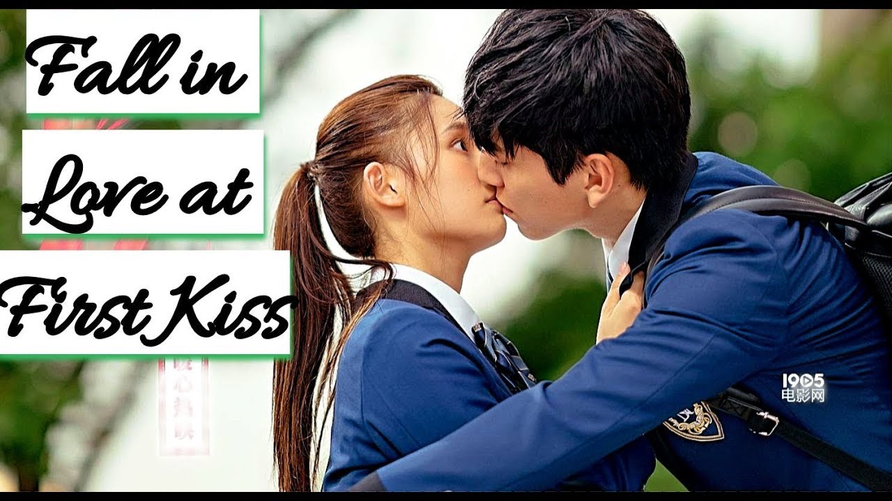 😍💋Влюбиться с первого поцелуя🚲Fall in Love at First Kiss😘