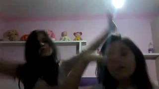 Ju E Katri Dançando