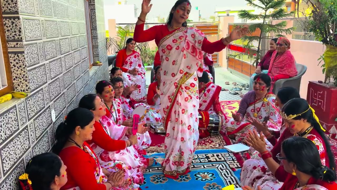 Apne Piya ki Main to Bani Re Joganiya Hasi Uda Chahi Saari Duniya #holigeet #veshnomaabhajanmandali 