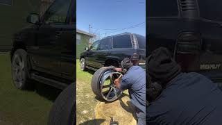 This how you remove a 26 inch tire.
