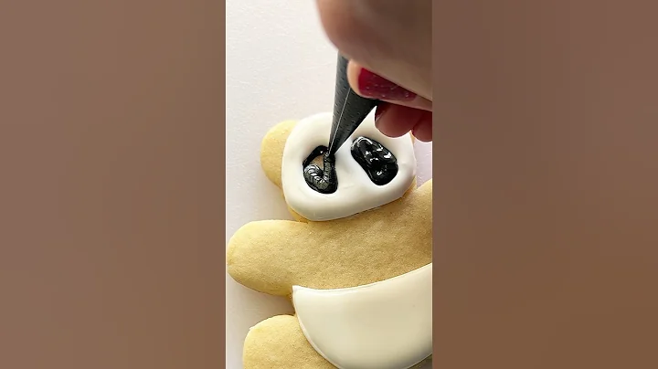 Mistakes can be fixed... 🐼🖤 #cookiedecorating #cookingvideos #cookieartist