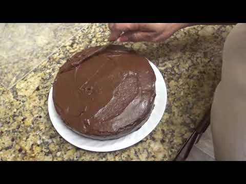 yellow-cake-with-chocolate-frosting-medium-1