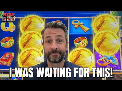 Gopher Gold | Aria Casino Resort, Las Vegas. Mens fashion. Travel. Shopping