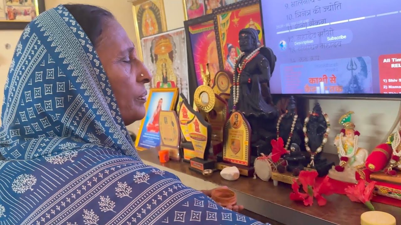 आईची होत आहे खूप मदत