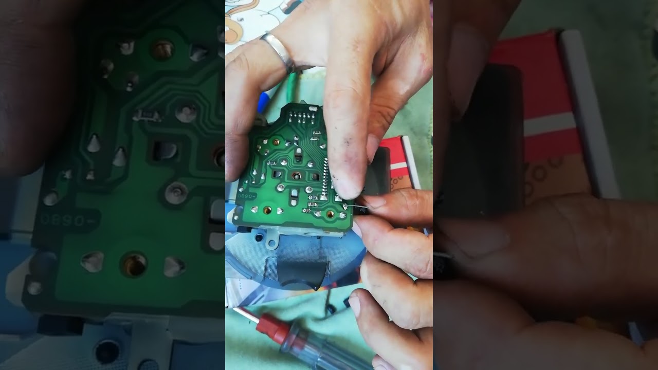 Panel Gauge repair Toyota Corolla (Speedometer and Fuel gauge not working) 