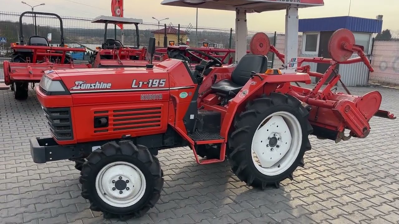Огляд японського міні трактора Kubota L1-195 від Totus Traktor