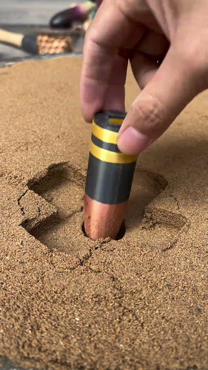 Making Strange Awls From Molten Iron #forging #satisfying #funny