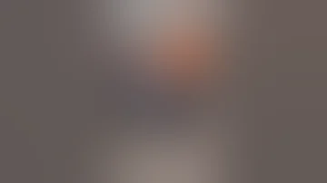 خليت حبيبها يقفل السكه فوشها 