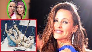 Jennifer Garner is proud of her childhood with two sisters