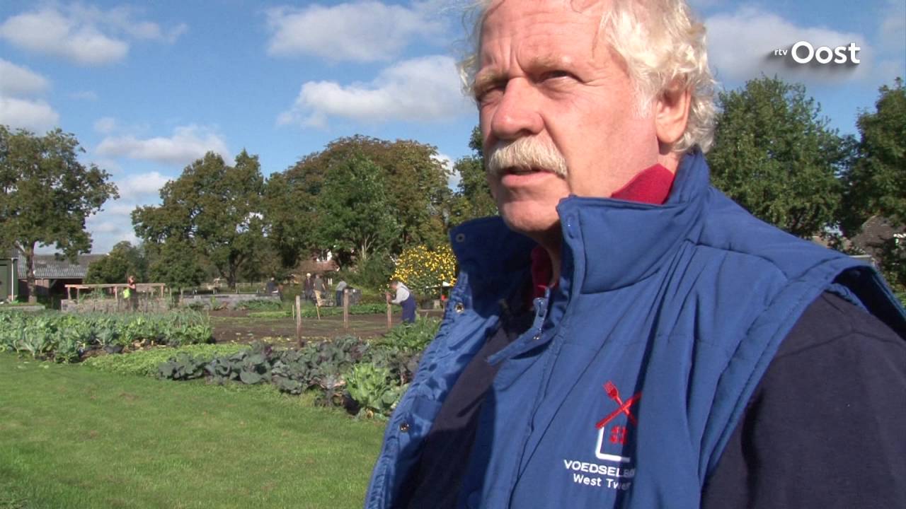 Het mes snijdt aan twee kanten bij 'n Hof an 'n Zwil - YouTube