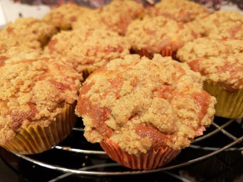 Yummy Apple Pie Crumble Muffins