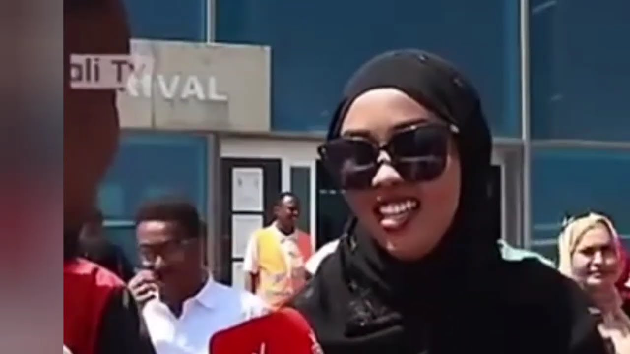 Asad HAJIO OO SI HEER SARE AH LOGU SO DHAWEYEY MAGALADA MUQDISHO