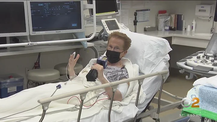 Doctors examine John Elliott's pancreatic cyst