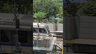 LRT3 Shah Alam Line CRRC Zhuzhou LRV "Pingu" TR04 is officially called the "Golden" train