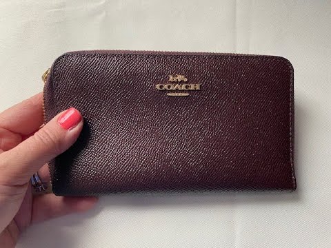 Coach Womens Leather Tassel Detail Zip Up Wristlet Wallet Coin Purse B -  Shop Linda's Stuff