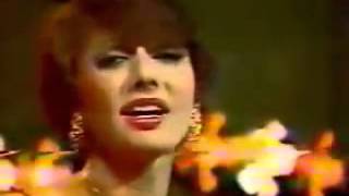 Vignette de la vidéo "Googoosh - Hejrat گوگوش - هجرت"