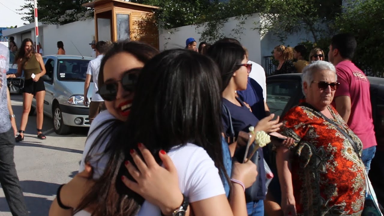 أجواء احتفالية خلال الإعلان عن نتائج الباكالوريا في معهد غوستاف فلوبار