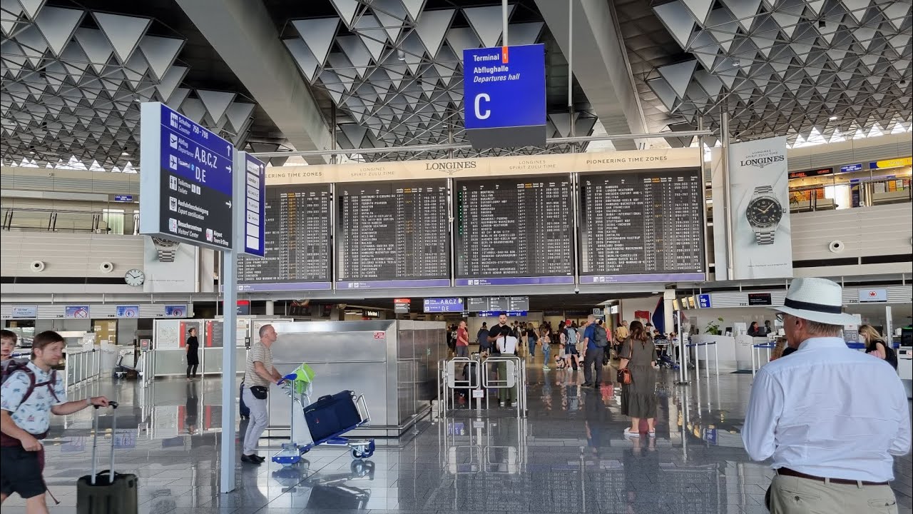 Frankfurt am MAIN-FLUGHAFEN Terminal 1. Abfertigungshallen A, Z sowie B und C.👍👌✈️