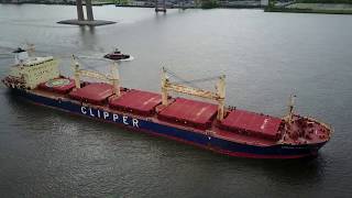 Clipper Valour (Bonus Tugs!)