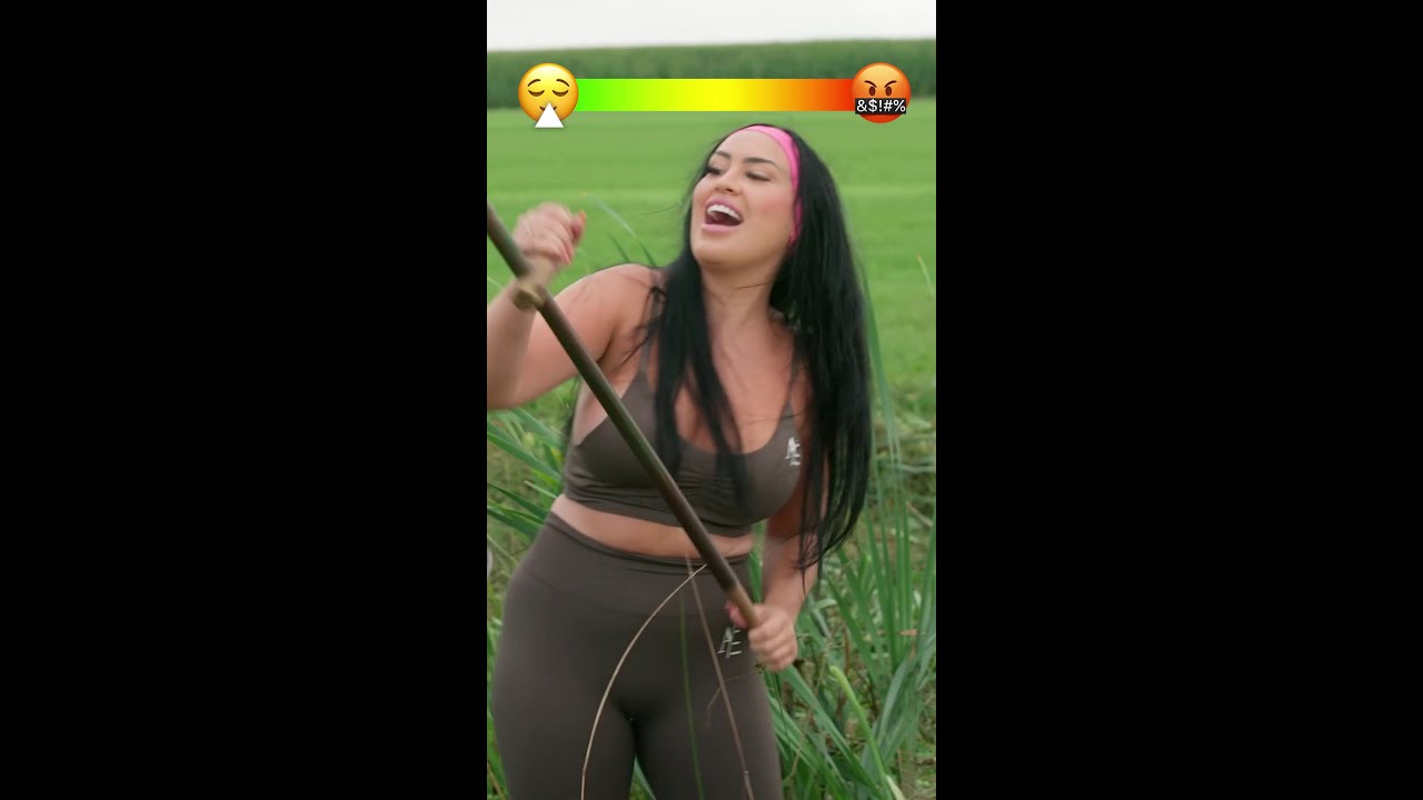 Marc zit Lisa tijdens het werk op te stoken 🙈 #Hakkenoverdesloot