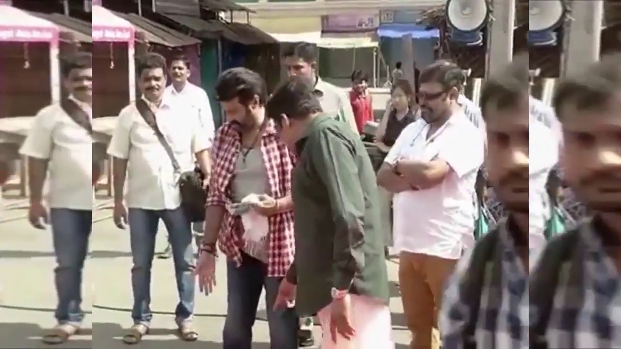 Balakrishna Beats his Assistant | NBK Rude Behaviour with his Assistant    NBK 102 Movie Launch 1