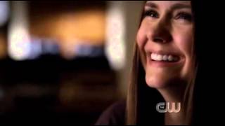 The Vampire Diaries - Elena can't stop laughing/crying