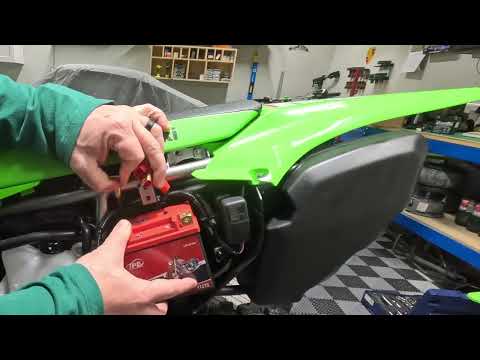 Kawasaki KLX300 Battery Replacement & Adding Charging Port : 2024 KXL300R