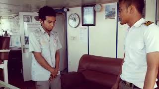 Pelaut dihukum di kapal lucu ngakak
