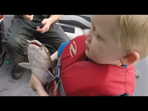 Fishing for catfish - Bluegill tournament with 1Rod1ReelFishing (Part 1 of  2) 