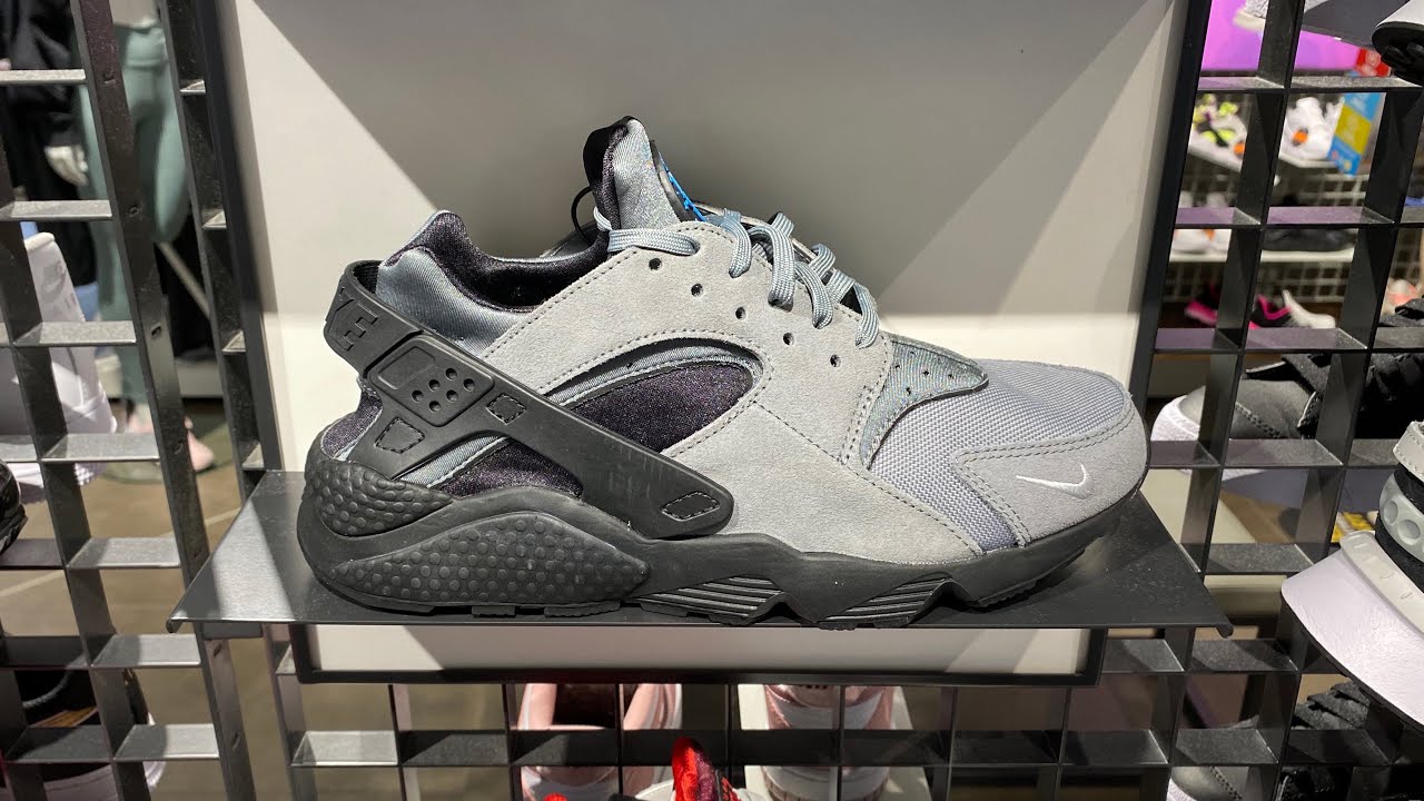 Psiquiatría Parámetros Tipo delantero Nike Air Huarache Men's Shoes (Smoke Grey/Light Photo Blue/Black/Metallic  Silver) - SKU: DO6708-001 - YouTube