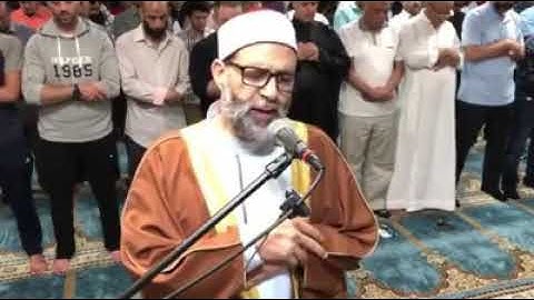 آيات من الذكر الحكيم للشيخ و القارئ حسن صالح.