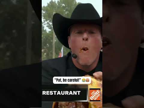 That's a dangerous burger 😅