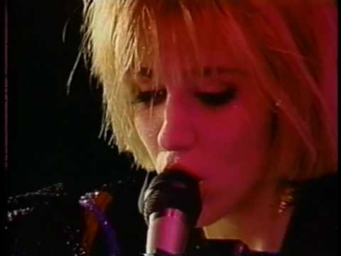 [HQ] Debbie Gibson - Another Brick Falls - Rock in...