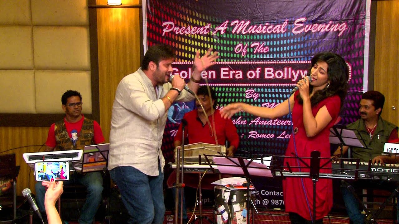 Jai jai Shiv Shankar by Moniil & Mona at Jashn 3