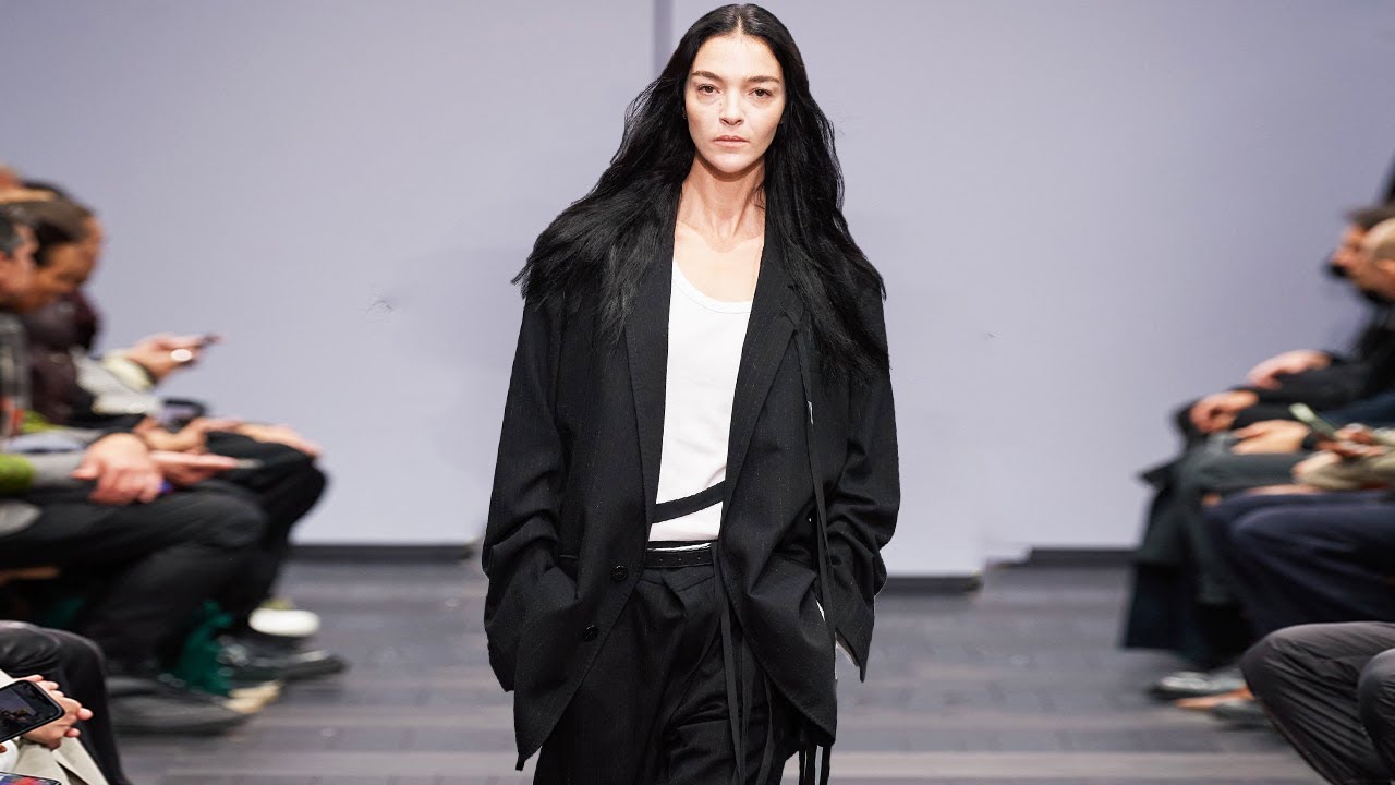 Ann Demeulemeester Spring/Summer 2022 Paris