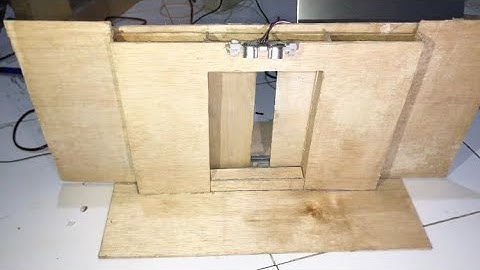 Prototype Pintu Geser Otomatis Berbasis Arduino Uno Menggunakan Power Screw Kelompok 1