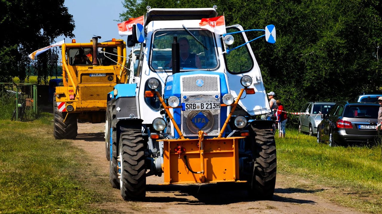 Historische Fahrzeugtreffen in Alt Tucheband, Deutschland 2024