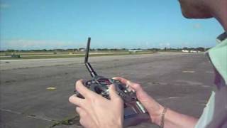 Large RC Airplane:8.9M 210KG 160cc 1/5 scale R/C landing on 3,000FT.Field at local rc club in Dade