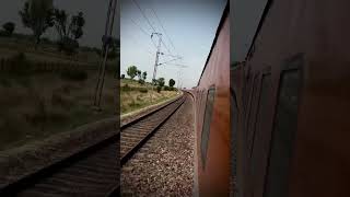 safar tanha tanha Kabtalak #safar #train#status #sabcaribe #shortsfeed #video