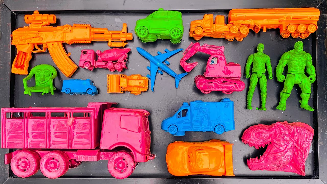 Membersihkan mobil mobilan, mobil balap, kereta api, Truk molen, mobil ambulance, truk oleng