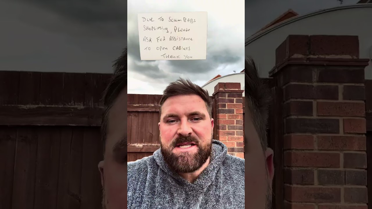 Is calling a shoplifter a scumbag offensive?