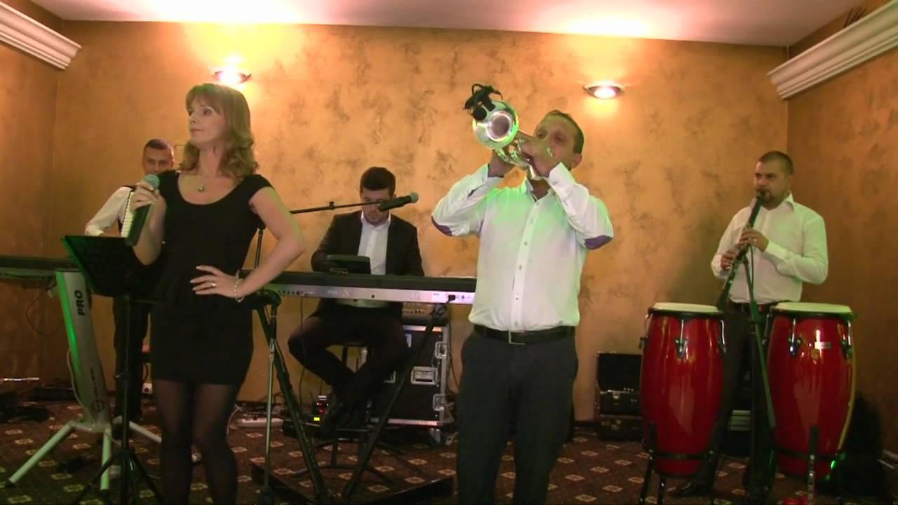 Nunta Salon Zamca Suceava 2012 Formatia Classic Band YouTube