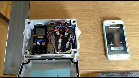 Alarma casera con aviso a móvil usando Arduino.